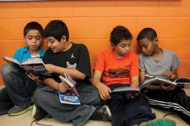 boys-reading-1447688999.jpg